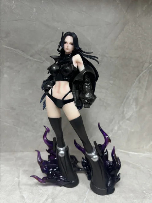 Boa Hancock Two Tone Fighting GK Figure - Image 6